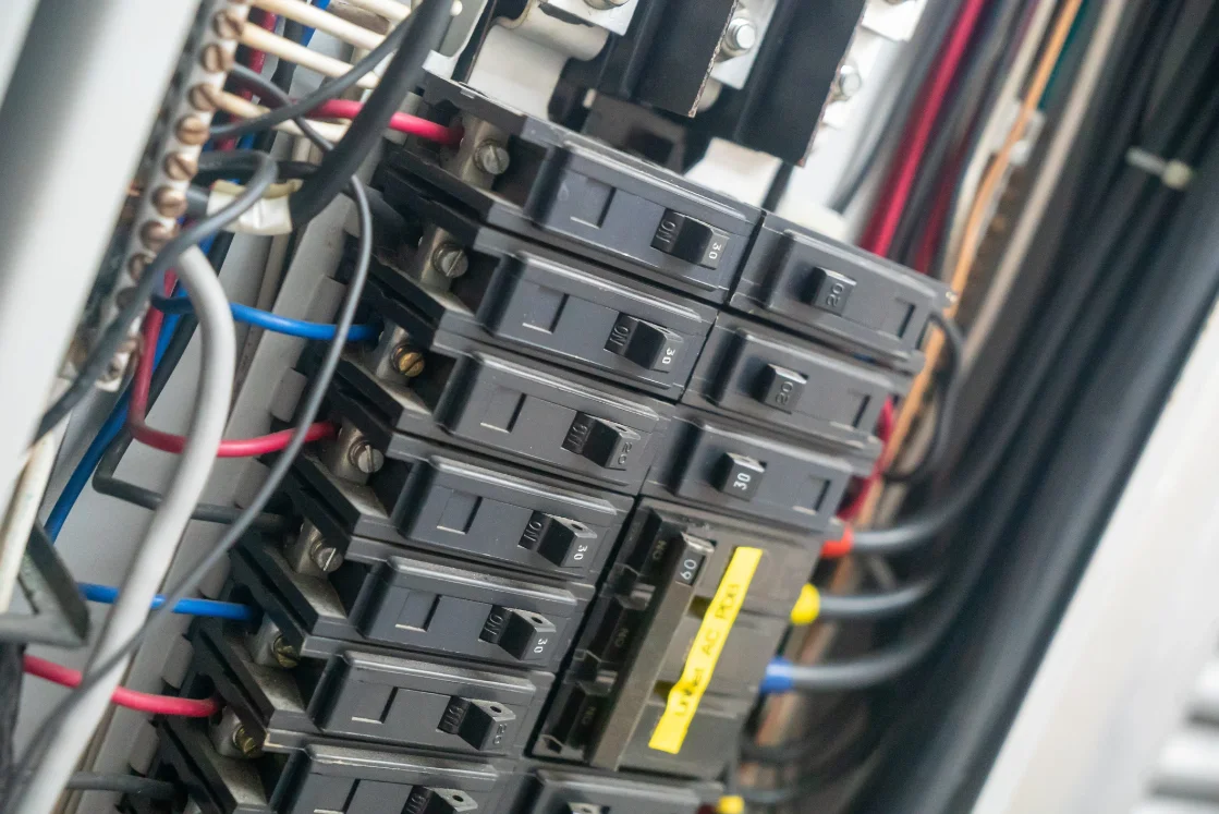 Circuit breaker