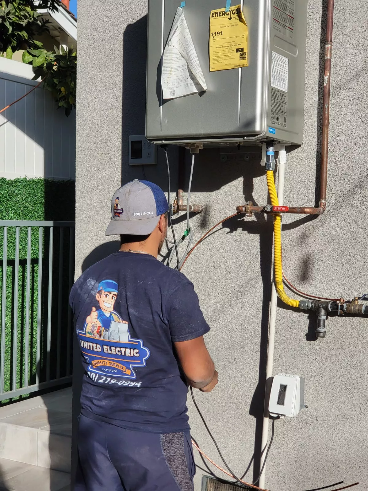 About 2 United Electric Services Electrical Installation Technician